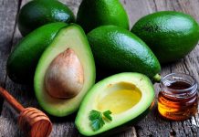 10 masti de fata cu avocado de casa pentru o piele stralucitoare