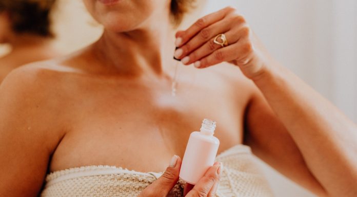 Fiecare marca de machiaj are nevoie de o linie de ingrijire a pielii?