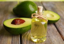 7 moduri in care uleiul de avocado poate fi benefic pentru piele